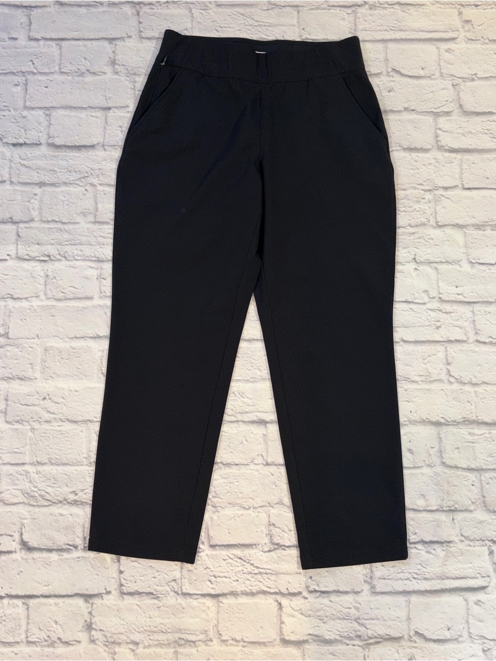 Columbia All Seasons Pull-On Pants. Black size medium